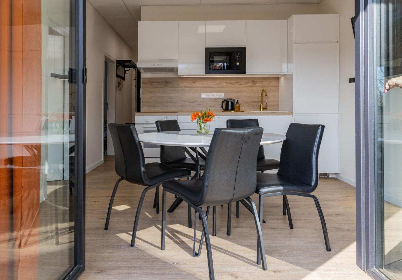 Sunny Apartment With Free Parking 즈볼렌 외부 사진