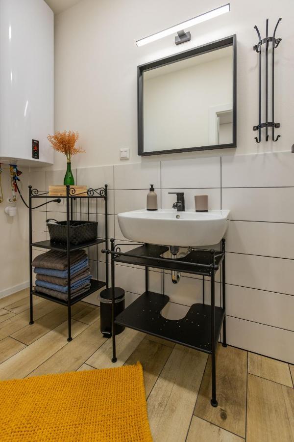 Sunny Apartment With Free Parking 즈볼렌 외부 사진